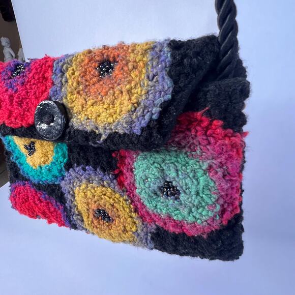 Vintage Handmade Punch Needle Purse – Beaded Shoulder Bag – 1970s Boho Clutch - Picture 3 of 9